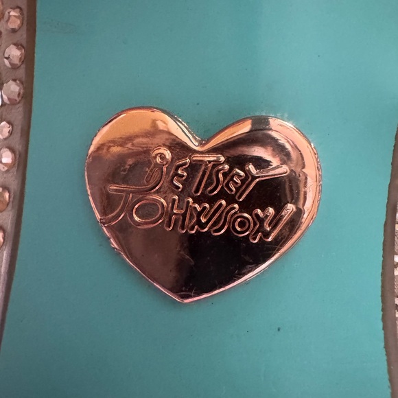 BETSEY JOHNSON Elsa Rose Gold Rhinestone bridal heels: Size 7 - Picture 9 of 12